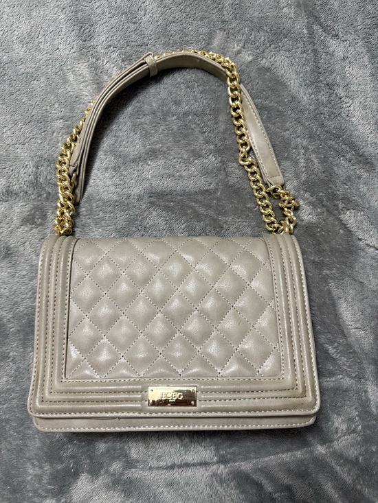 BCBG Handbags - BCBG Quilted Shoulder Bag in Light Gray with Gold Chain